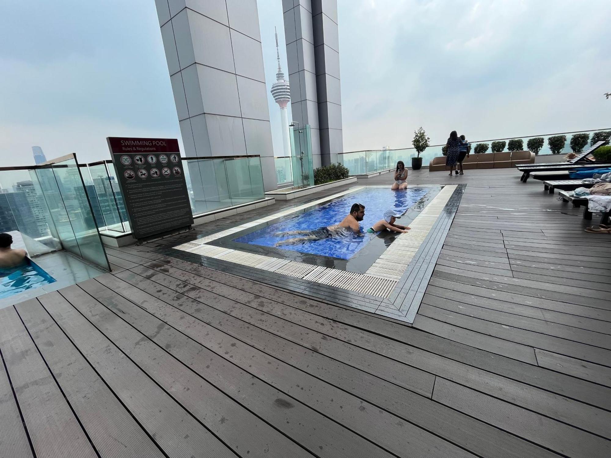 Platinum Klcc By Black Sand Kuala Lumpur Exterior photo